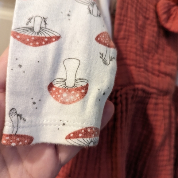 ✨SOLD✨Rabbit + Bear Emily and Oliver mushroom outfit long sleeve jumper bow. - Picture 5 of 7